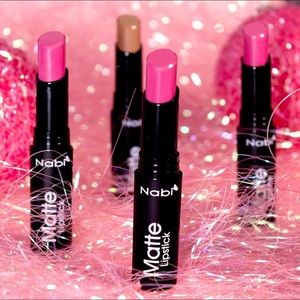 8 Nabi Matte Lipsticks